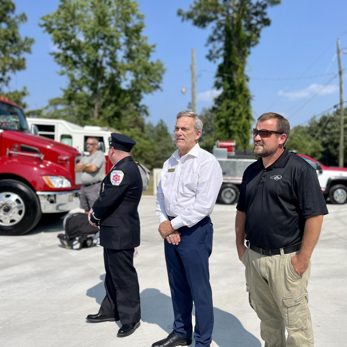 BenMossNC's tweet photo. Honored to attend the Grand Opening of Cypress Pointe Fire &amp; Rescue’s Station 4, along with commissioner Jim Von Canon. Firefighters selflessly risk their lives to protect our community from fires and other emergencies, displaying unwavering courage and dedication. #ncga #ncpol https://t.co/rQL9WSmskj