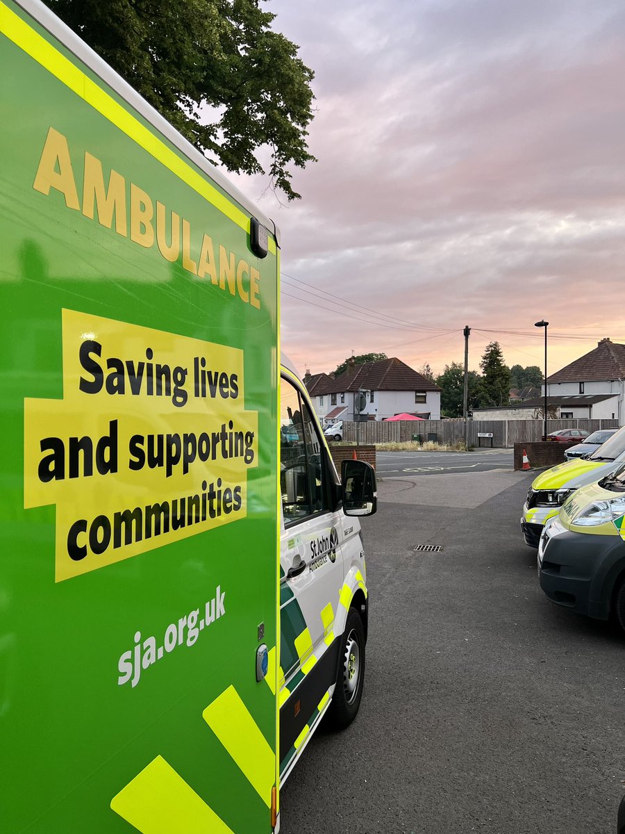 It’s been a busy weekend for our @stjohnambulance volunteers covering a variety of activity including: paediatric critical care transfers, night time economy and a local event in Tilford. Today sees our volunteers supporting the London to Brighton bike ride too. #StJohnPeople