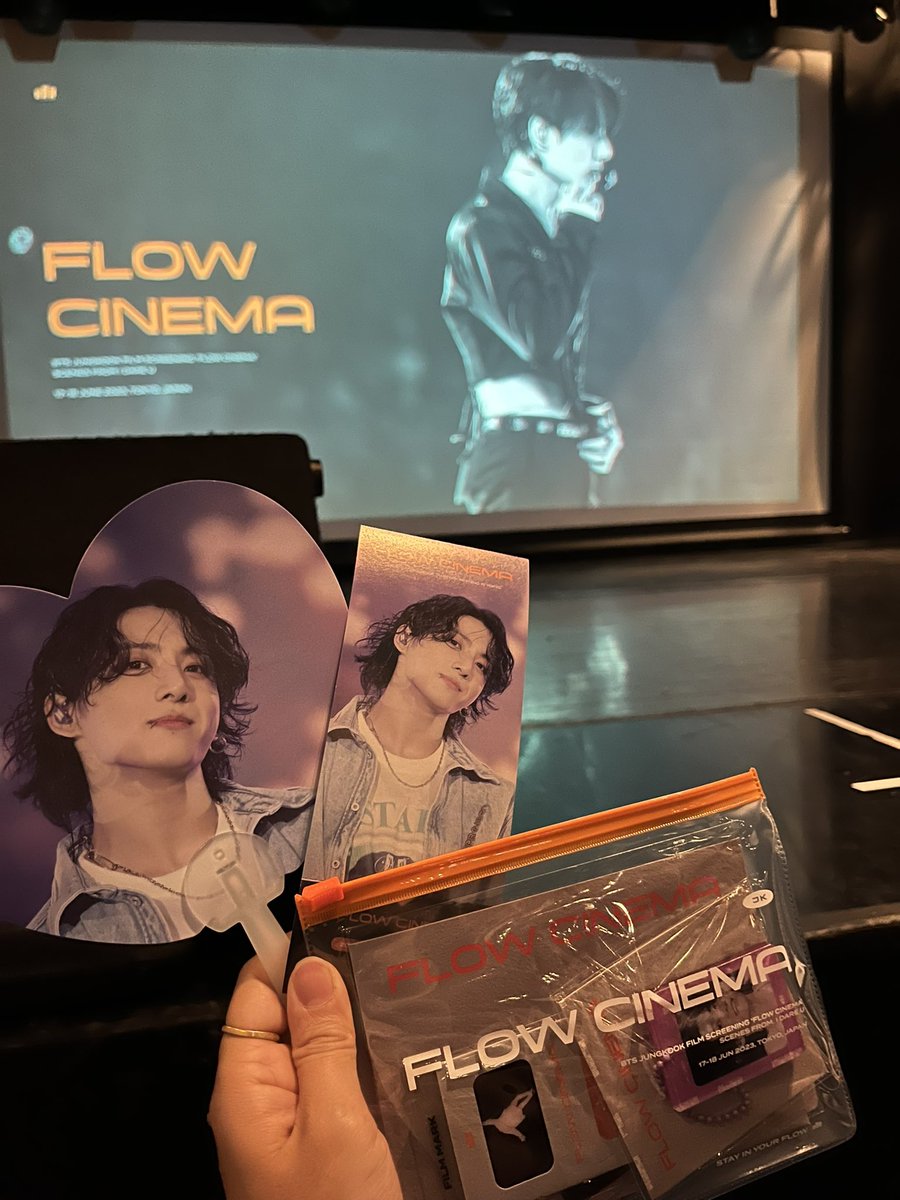 khope_bts's tweet photo. とってもとってもよかった…
ジョングクがすごーく楽しそうにコンサートしているのを見て途中で泣いた…早くコンサートさせてあげたい🥹そして私も会いたい😭😭ジョングクがずっとずっと幸せでありますように…🥹💜💜

@IDAREU_JK 님 @IDAREU_JP 様
감사합니다☺️ https://t.co/R1mIe0U95B