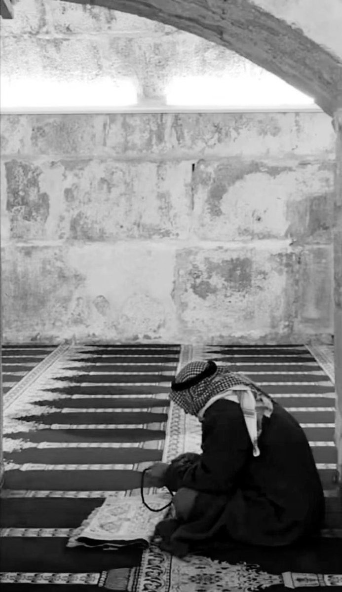 sarronaha's tweet photo. #يوم_الاب_العالمي

ماذا قيل في فراق الاب ؟ https://t.co/1mK2NfToSF