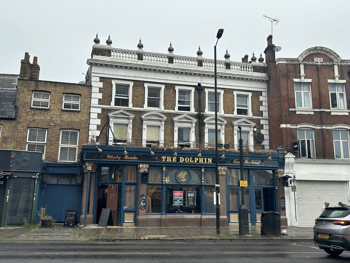 PubsSaving's tweet image. So excited to report The Dolphin 🐬 #pub Mare Street #hackney reopened last Friday.  This stunning Grade II listed pub has a beautiful interior with tiling dating from
1890s @wbsimpsonsons who are still around today! ❤️ Great welcome from friendly bar staff! #pubsreopening