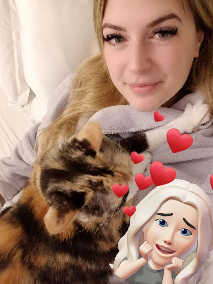 DaniellaDelau19's tweet photo. Avec mon niniche https://t.co/HA7aNzELtv
