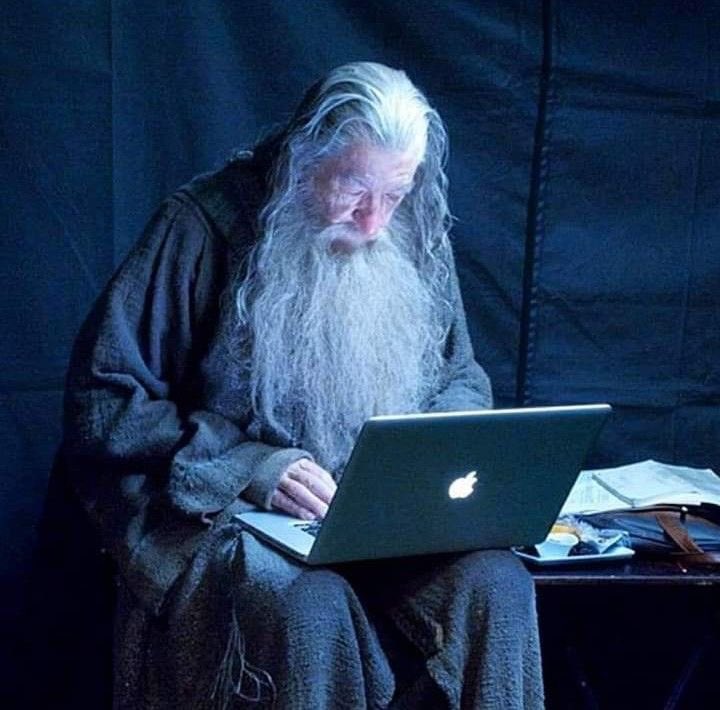 rivendellhobbit's tweet photo. define your personality using 4 pics from your gallery without downloading anything new https://t.co/zfaZZI5DGK