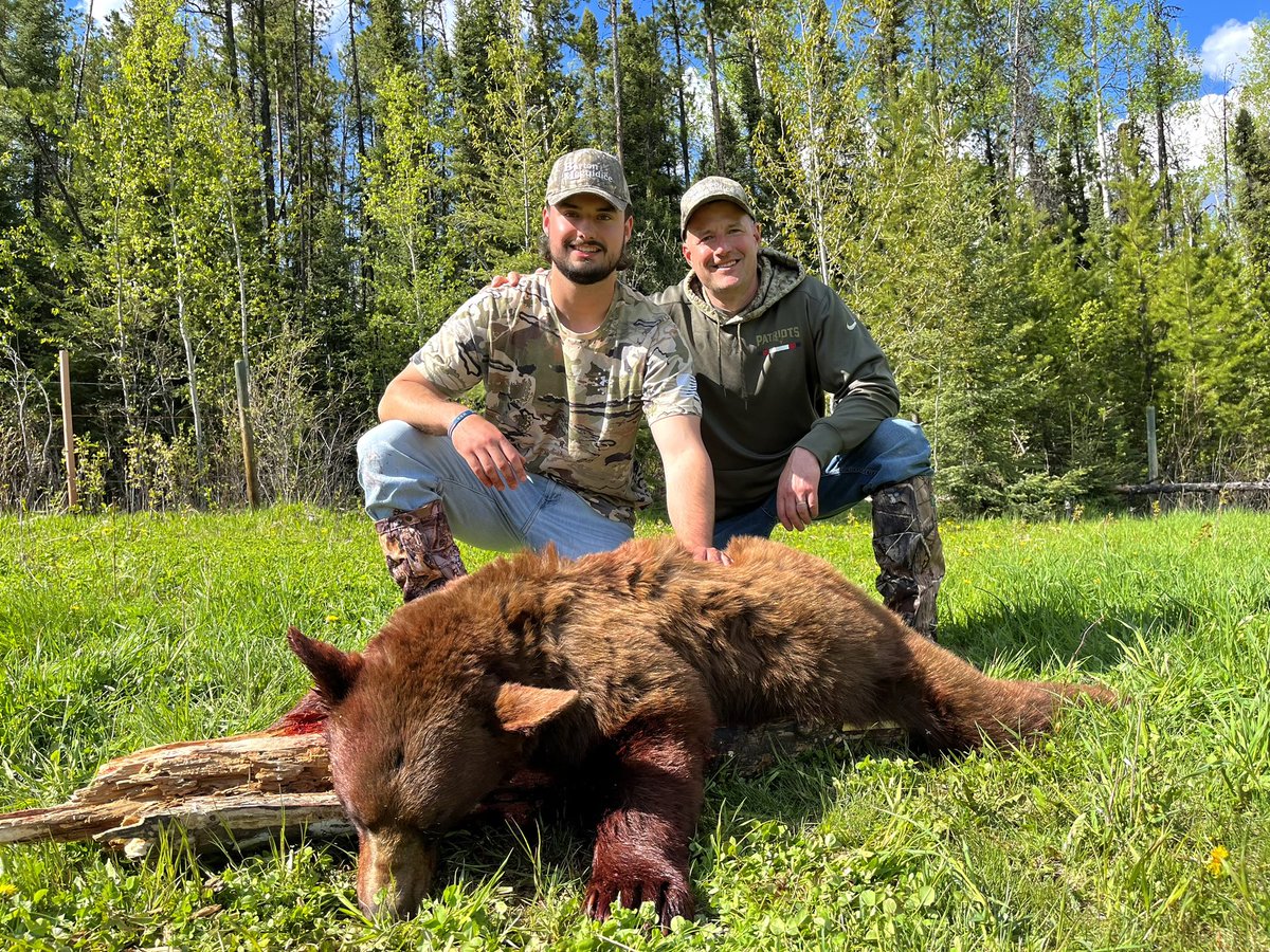 JBenson85's tweet photo. Happy Father’s Day @johnbenson88 🐻 https://t.co/DSaZdgDmO1