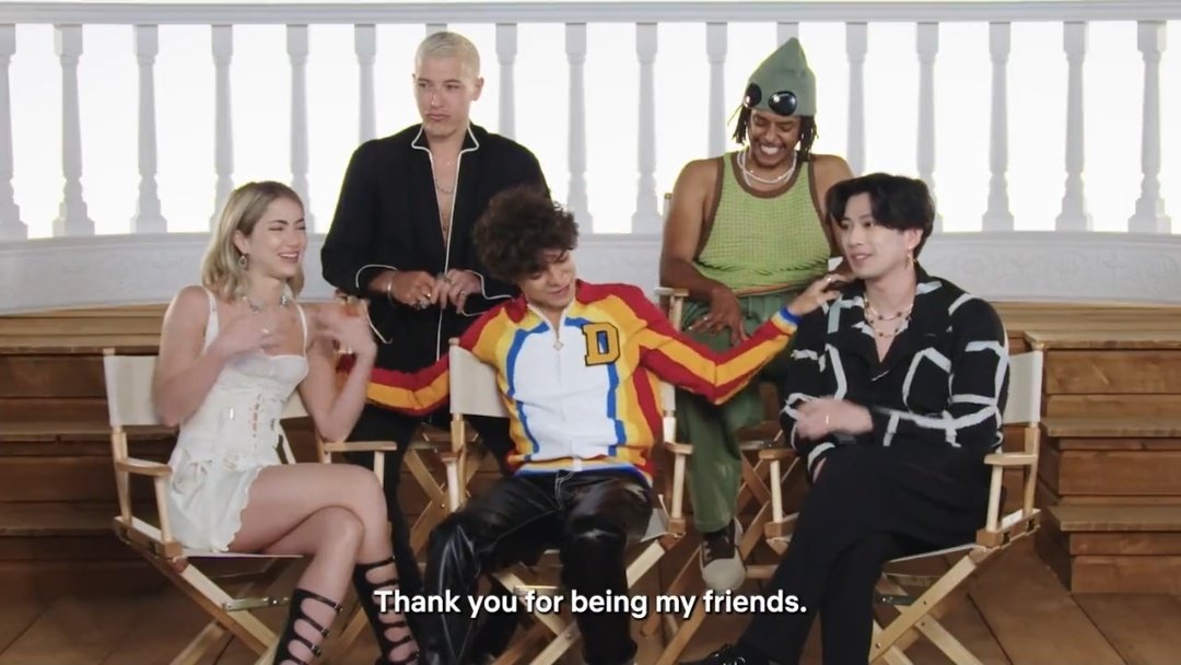 'thank you for being my friends'
they're so strawhat coded :(