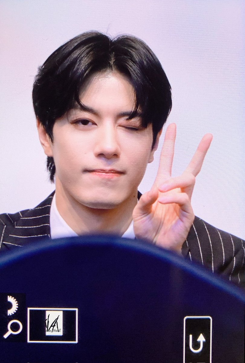 LunasHwall's tweet photo. 230618 뮤직코리아 팬싸 프리뷰
CUTE
#VAV #브이에이브이 #제이콥 #JACOB #Vapmz #张朋 #张朋jacob #jacobvav #vavjacob #Subcönscióus #Subconscious
@twt_VAV @VAV_official https://t.co/NAdNasB5Ht