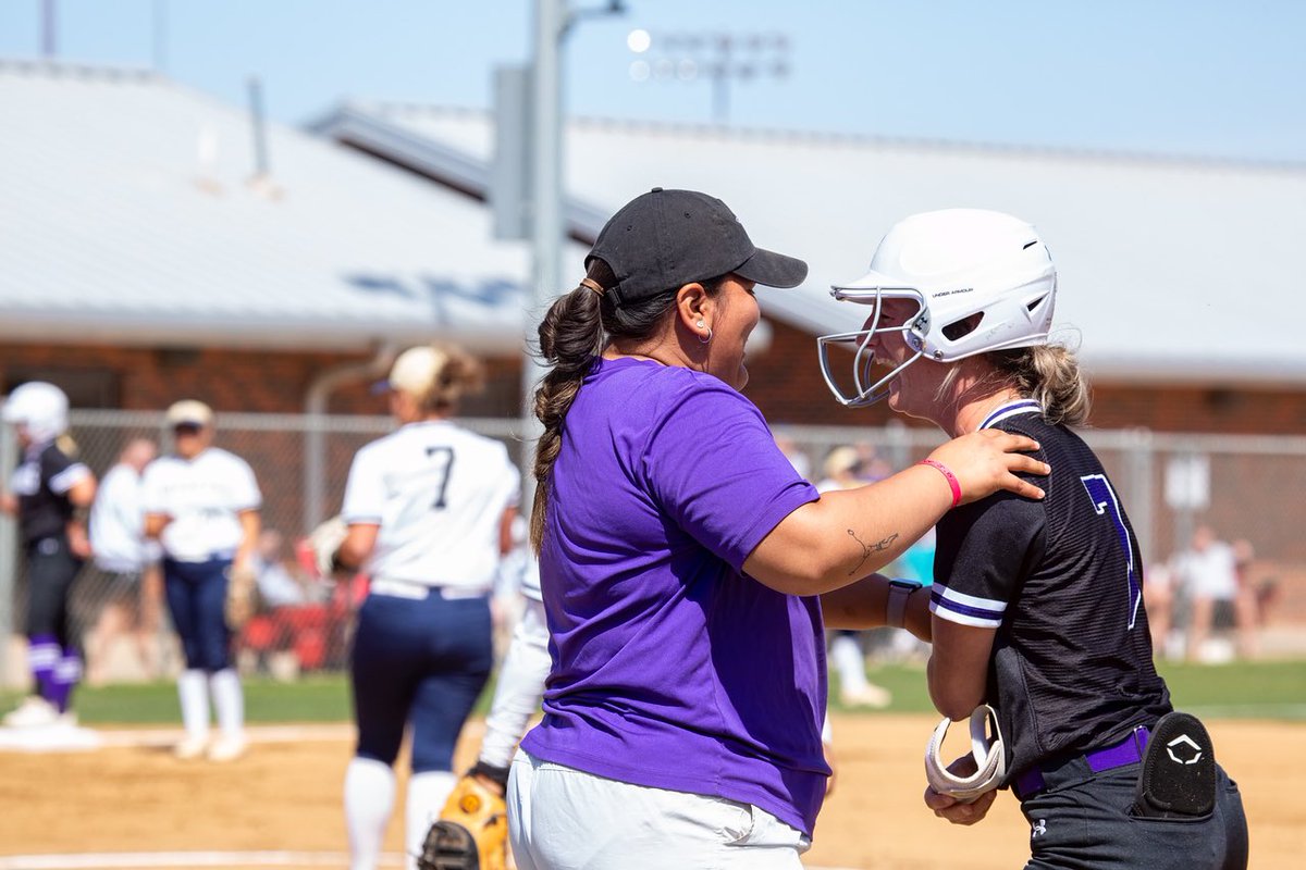 Happy birthday to our student assistant coach Jocelyn Gonzales! She’s a history major at HSU and coaches the infield and first base on game days. Wish her a happy birthday 🎉