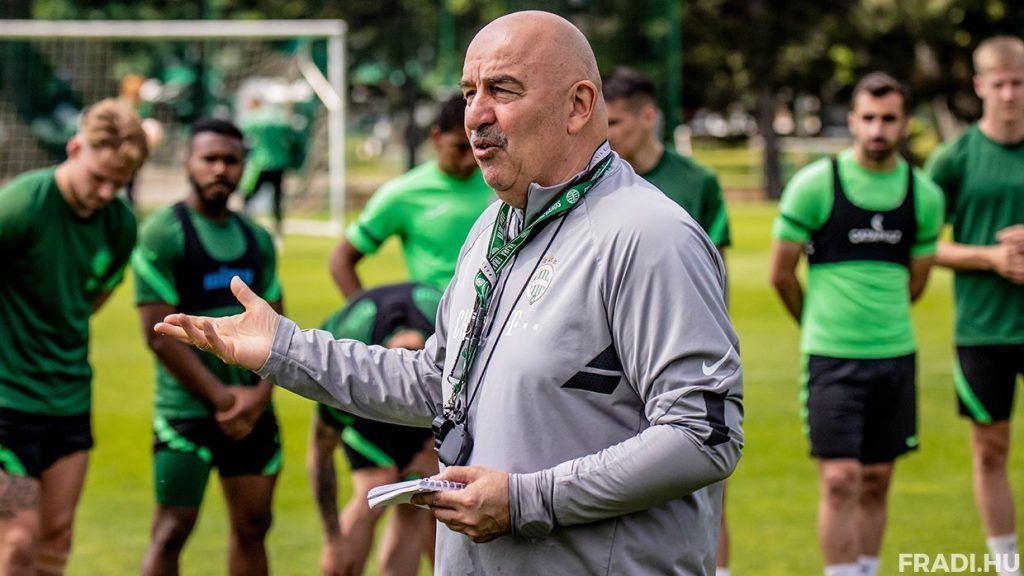fradista80's tweet photo. Champions League das Ziel: #Ferencváros-Trainer Stanislav #Cherchesov hat großes vor.
Csercseszov beszéde https://t.co/bA2Jqr05Qo via @FacebookWatch https://t.co/CRtxtpthaT