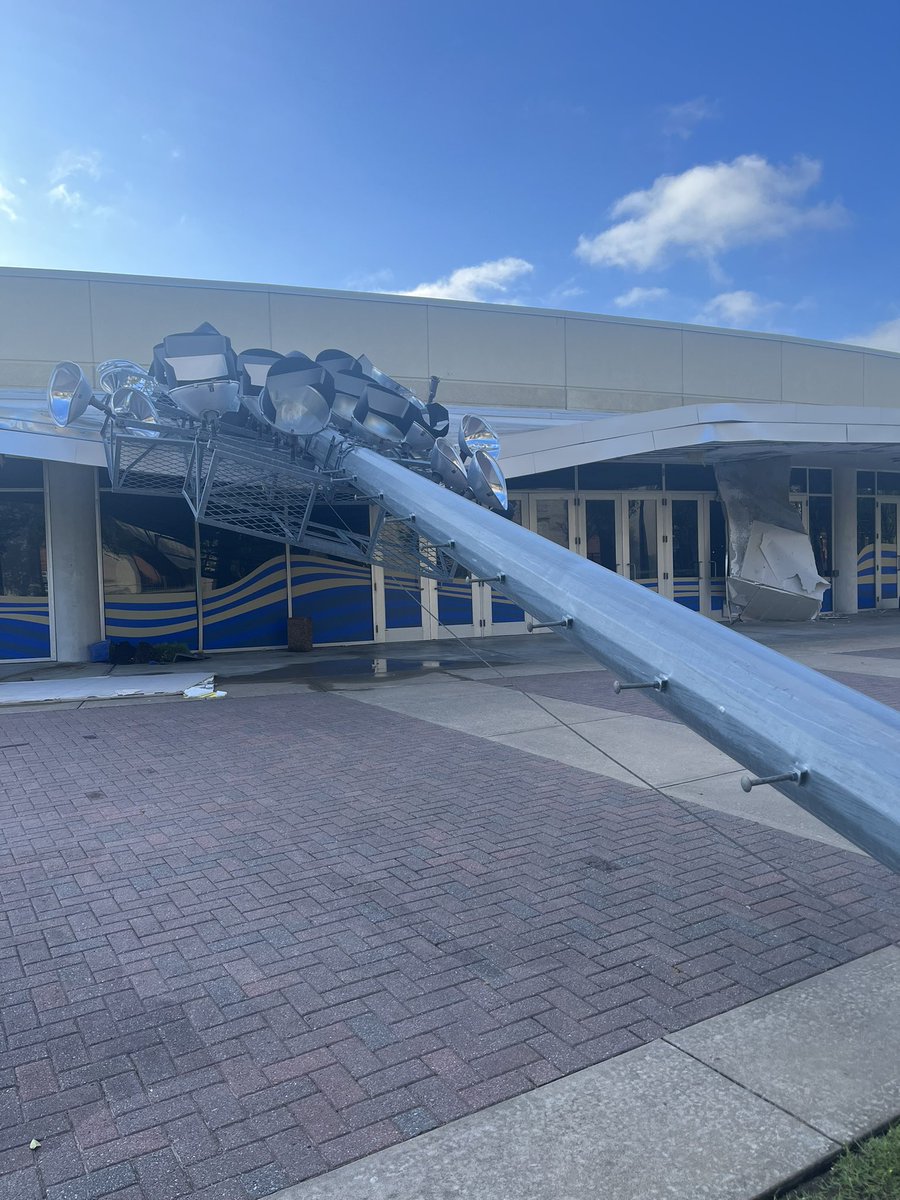TJEckertKJRH's tweet photo. Some crazy pictures from last nights storms in Tulsa. 

This is a light pole from Chapman Stadium (football). Fell on top of the Reynolds Center (basketball) and caused some pretty significant damage. #okwx https://t.co/Nhj1BHrpGz