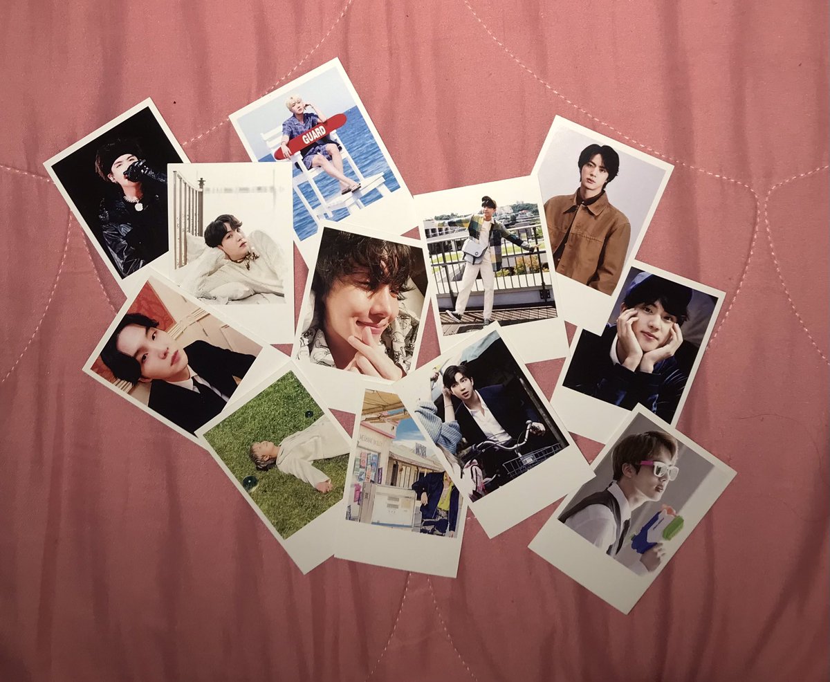 aurora_k24's tweet photo. 🎉SORTEIO🎉

- 21 polaroids 
- 3 polaroids c/ glitter

*Regras*
- Me seguir 
- Dar Rt e Fav
- Marcar 1 amigo ( quanto + comentar + chance de ganhar!!!

*Resultado*
Hoje (18/06) - 20:00 https://t.co/9u47ZBhf6Q