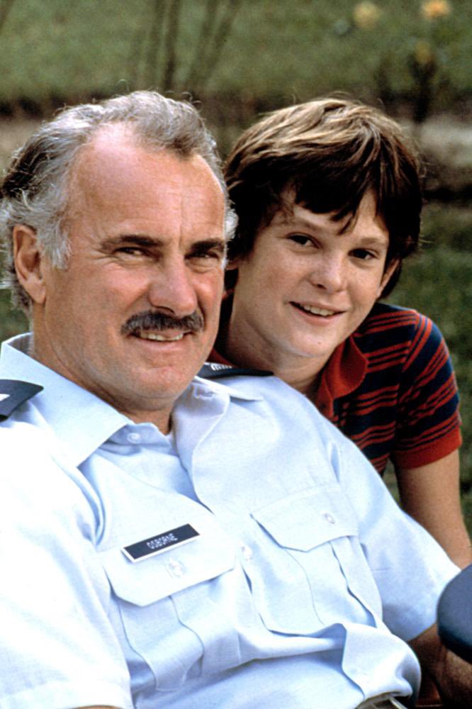 2dollarlatefee's tweet photo. Happy Father’s Day to all dads! Real, imaginary…&amp; Short Time 🤪
📼❤️📼

#dabneycoleman #cloakanddagger #henrythomas #80smovies #80sdad #jackflack #90smovies #happyfathersday #fathersday https://t.co/t1j1PaANHL