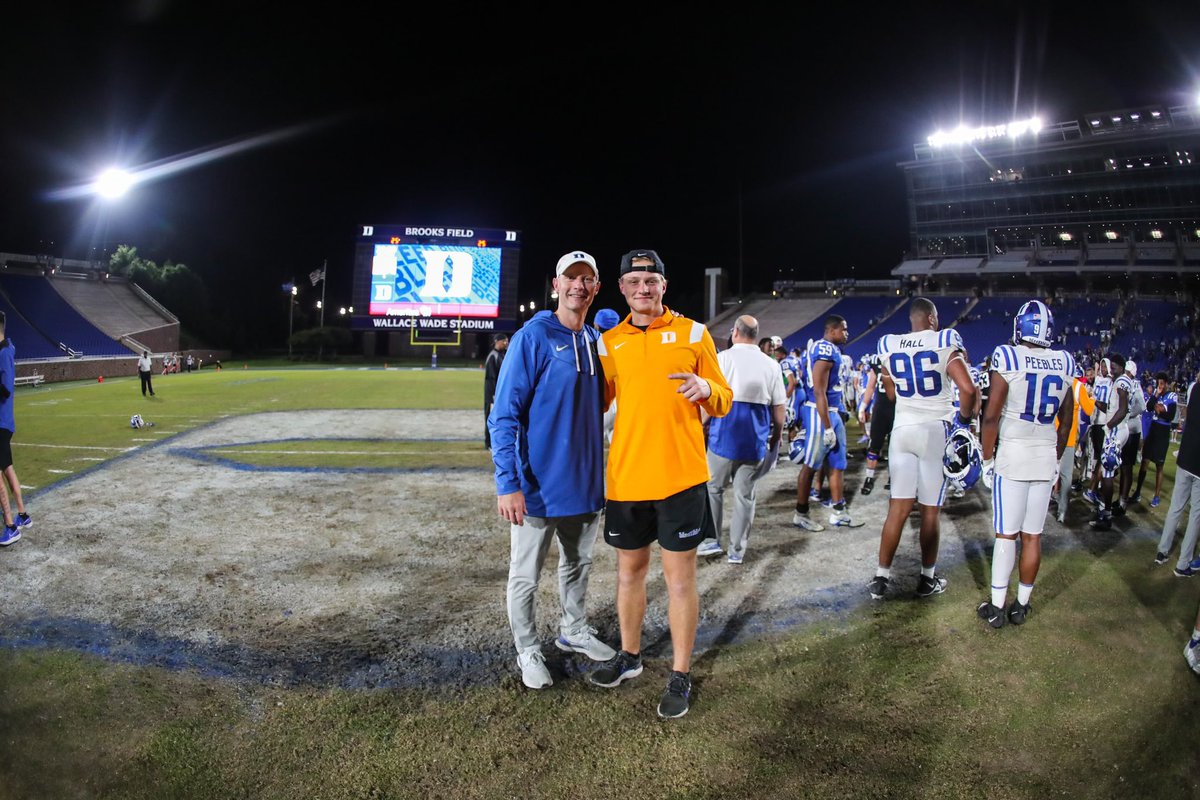 ktjohns's tweet photo. Happy Father’s Day to this amazing man! @kjfbcoach He’s taught our boys how to act respectfully, work hard, and be thankful in every situation. They are beyond blessed to have you as their male role model! https://t.co/AVWS6ZaHO2