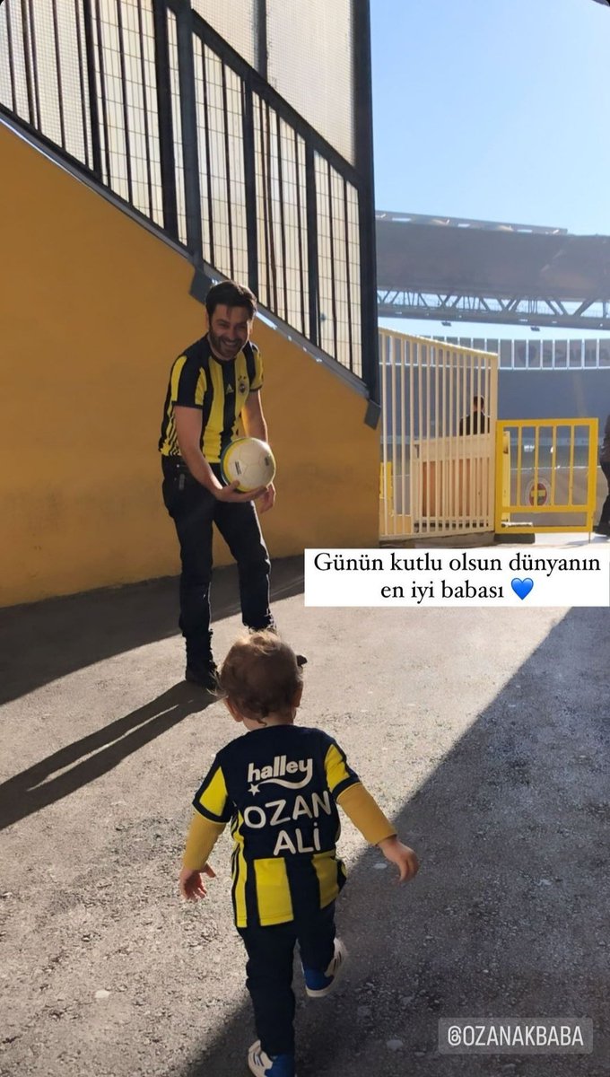 ❝Kimisi cüzdanında saklar, kimisi çekmecesinde. Ben kalbime astım❞💙💛 @ozanakbaba @buketakbaba_