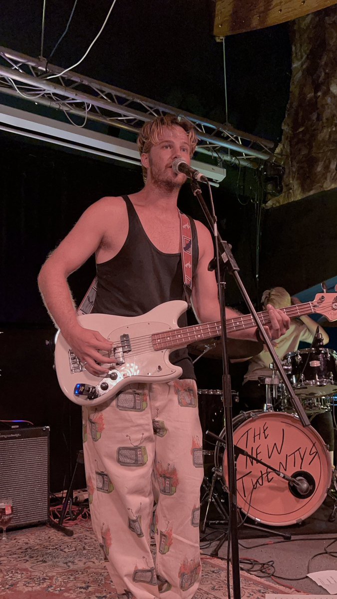 The New Twenty’s // The Camden Club // 17/06/23 

(<a href="/TheNewTwentys/">The New Twentys</a> <a href="/ChrisBourne/">Chris Bourne</a>)