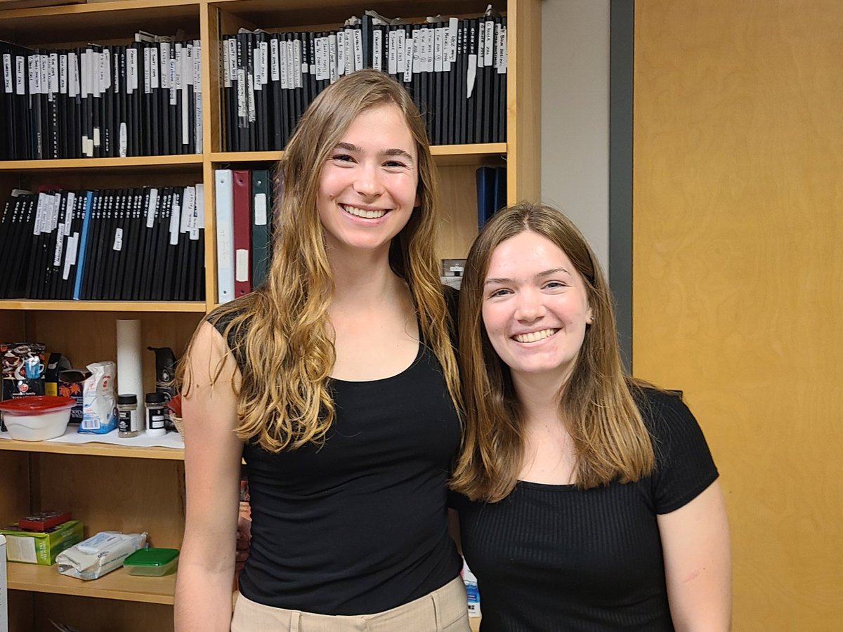 We would like to welcome Makayla and Emily to the group this summer. They are #undergrad students from @BethelU in the US. Makayla will advance our #biomedical #CancerResearch while Emily will help with our #nanophotonics #nanotechnology efforts. They will have a lot of fun! 🙂