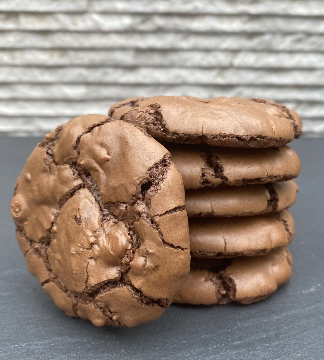 🩵 Chocolate Brownie Cookies 🩵This is my most viewed recipe that I have on my blog and I always get lots of lovely feedback about these cookies. 
sarahsslice.co.uk/post/chocolate…

#chocolatebrownies #brownies #foodwriter #biscuits #foodiephoto #cookies  #baking #bake #recipe #sarahsslice