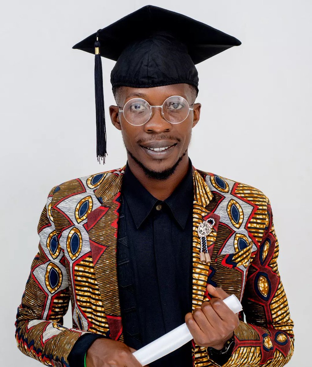 kaydavismusic's tweet photo. 🎓 Certified In Christian Leadership And Discipleship.
Thank you Life College / @LifeChurchUg / @portlandbible ❤
📸: Hybrid Photography.
#LifeChurchUganda #LoveGodShareHisLove #LifeCollege #IgniteClassOf2023 #Graduated https://t.co/2OyrvltUxG