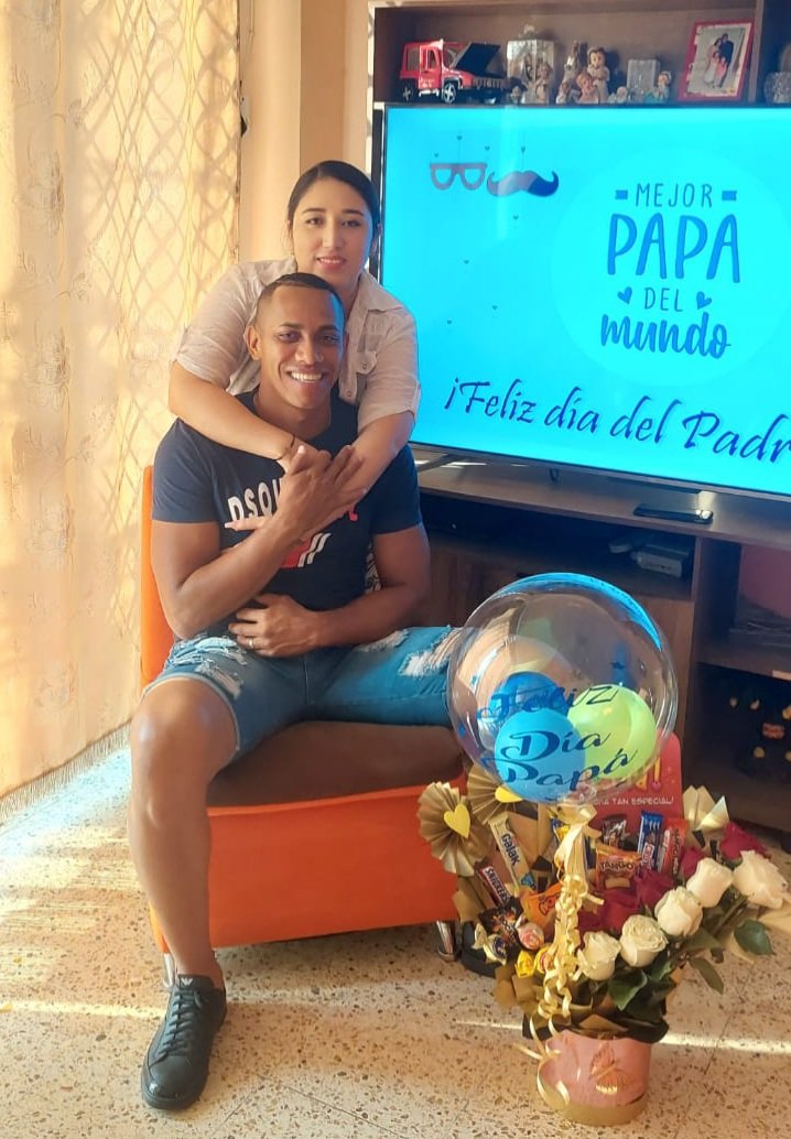 DuvalValverde30's tweet photo. Gracias por alegrar mis días, llenarlos de luz y ganas de querer seguir adelante. Gracias a DIOS por permitirnos conocer la felicidad plena a través de nuestros pequeños hijos te amo mi reina 💕 DIOS ES FIEL 💕 https://t.co/RK0lAYljKR