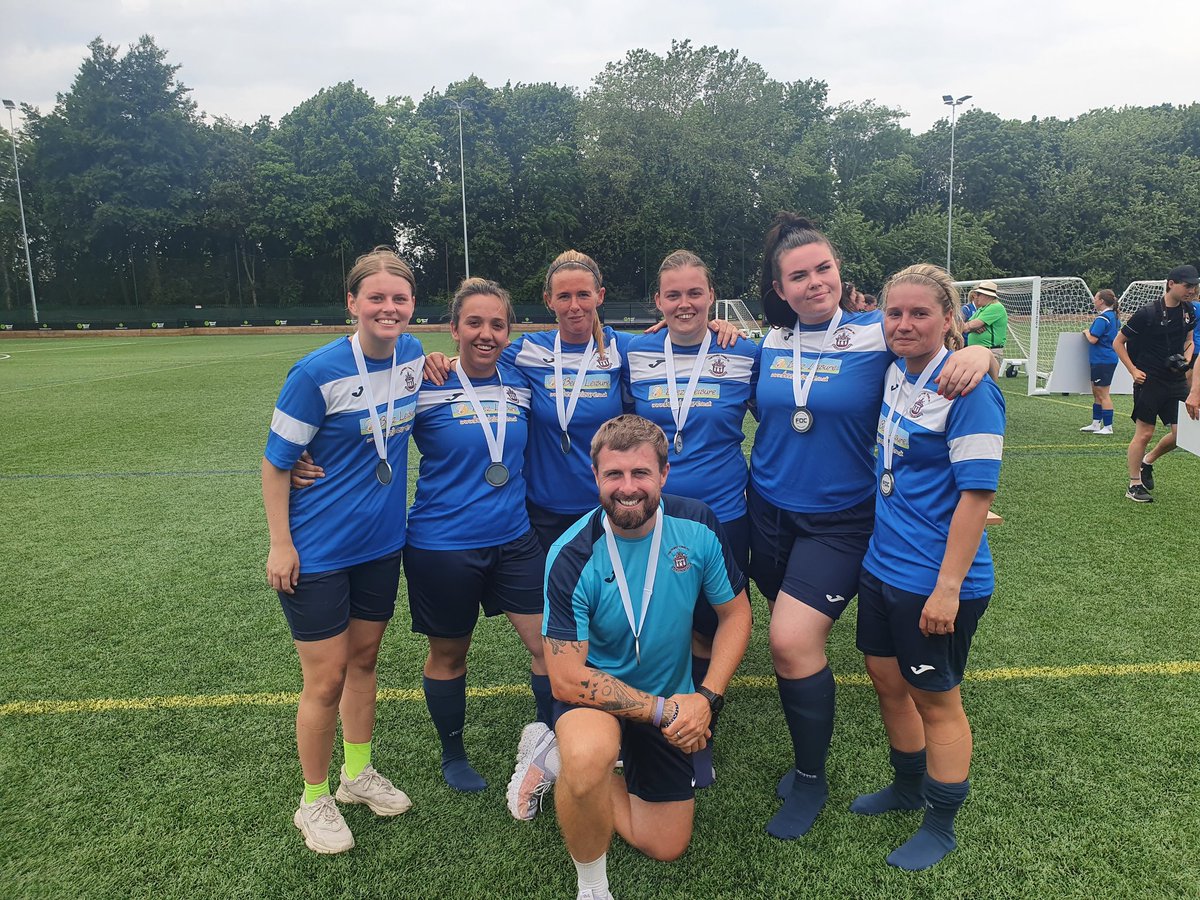 Here's our @ThetfordTownFC A Team who were runners up in today's @HarrodSport Women and Girls Cup 👇

Big thank you to all staff @theFDCNorfolk and @NorfolkCountyFA for a fantastic day. 

We were extremely grateful to be involved and thoroughly enjoyed it.

#UTT 💜💙  #HSWGcup 💚