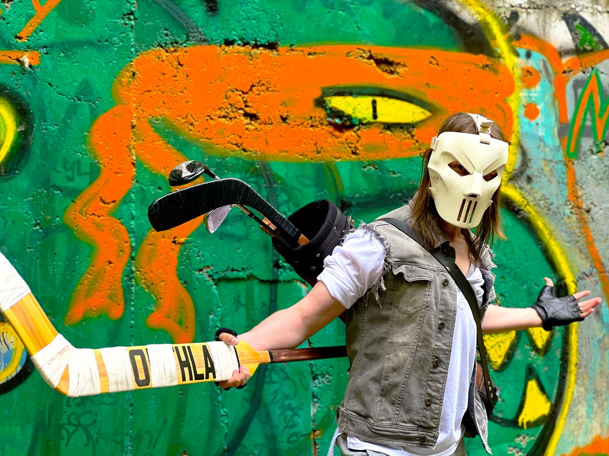 AidarSM's tweet photo. My cosplay as #CaseyJones from 1990 #TMNT Movie #EliasKoteas #TeenageMutantNinjaTurtles
More photos: https://t.co/5JKjdOTRw1 https://t.co/LDUNI2bieD