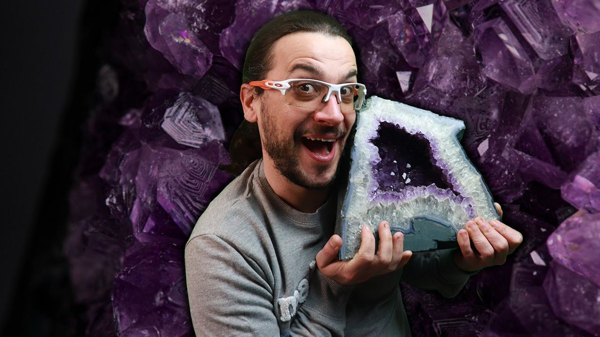 Hey mais en fait, j'avais oublié l'existence de ce réseau.  . .
Bon si jamais, y'a une vidéo qui vient de sortir et c'est par ici : youtu.be/oYMPY573FEI