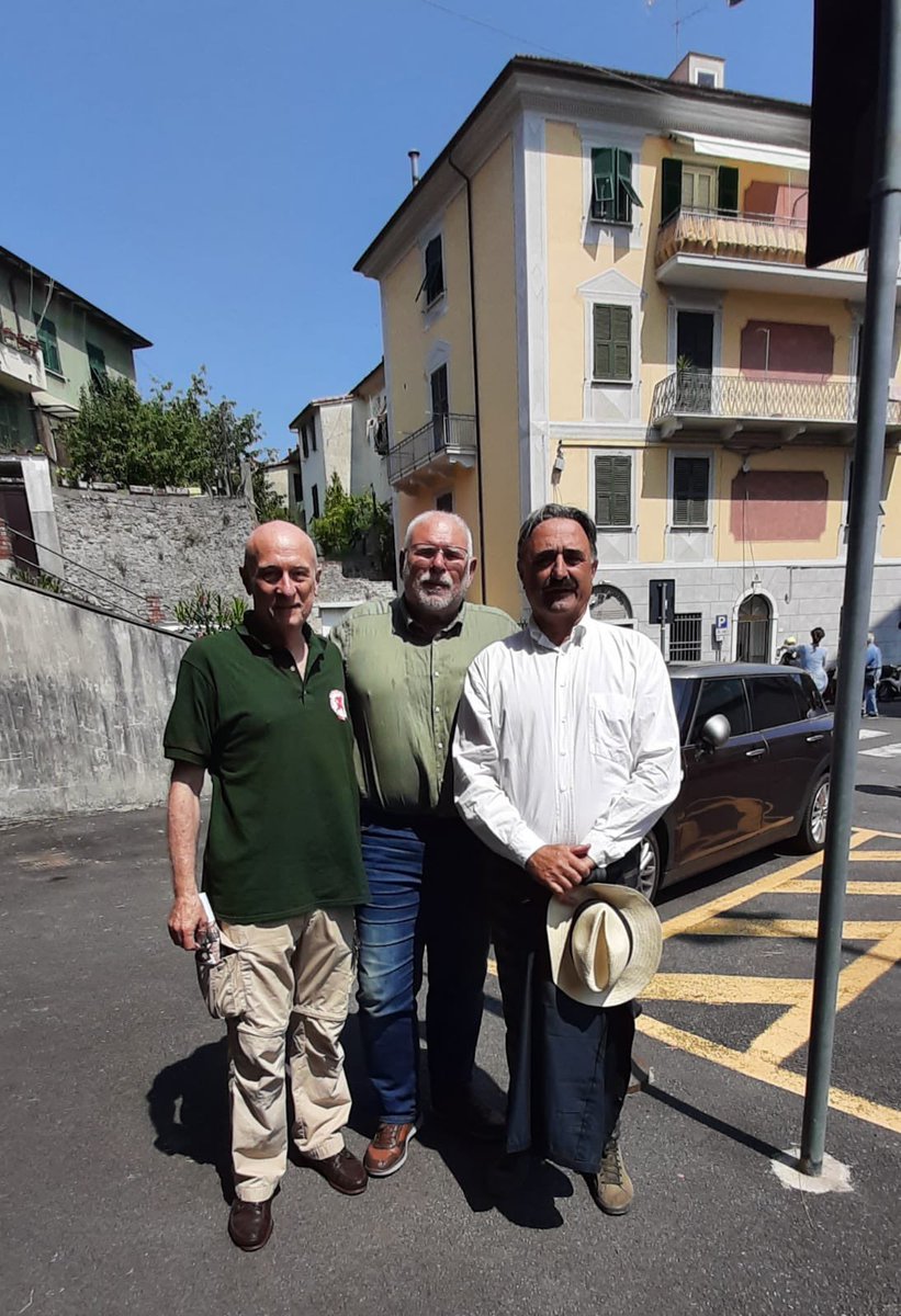 Splendida visita allo scavo in corso delle vestigia Romane a #Fezzano con le piacevoli spiegazioni dell'amico e Consigliere di Portovenere Riccardo Balzarotti.