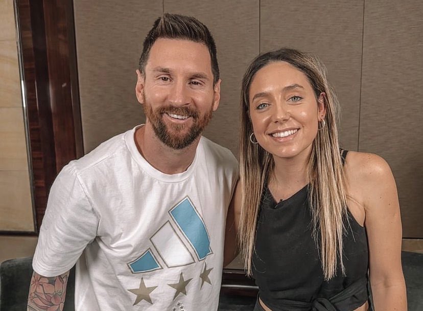 AlbicelesteTalk's tweet photo. 🗣️ @SofiMMartinez: “In the interview I discovered someone who is calm and who, especially at this stage of his life, goes further. He values the charisma of a colleague, he is deeply grateful to the generation that supported him in bad times, and he does not want any more refuges but rather to have a good time and enjoy having won everything.

“In these interviews with world champions, I heard his teammates say that they gave 300% for him, and months ago I realized that the whole country (or the world) was happier because it was Messi who lifted the cup. I don't understand financial fair play, or everything that happened in recent weeks, but men in suits don't participate in this: the love of his family, his colleagues and the world is the most powerful thing there is.”

“Thank you Leo for giving me the opportunity to chat for a while, to ask you questions, and to save that moment, that talk, and those laughs for the rest of my life. I hope one day I will meet you again, but if not, I am one of the thousands or millions whose lives you’ve changed.”

“How crazy what sports do, how beautiful football is, and how great is one who, being the most important star in world football, wants to be remembered as a good person capable of giving the message of fighting for one's dreams again and again.”