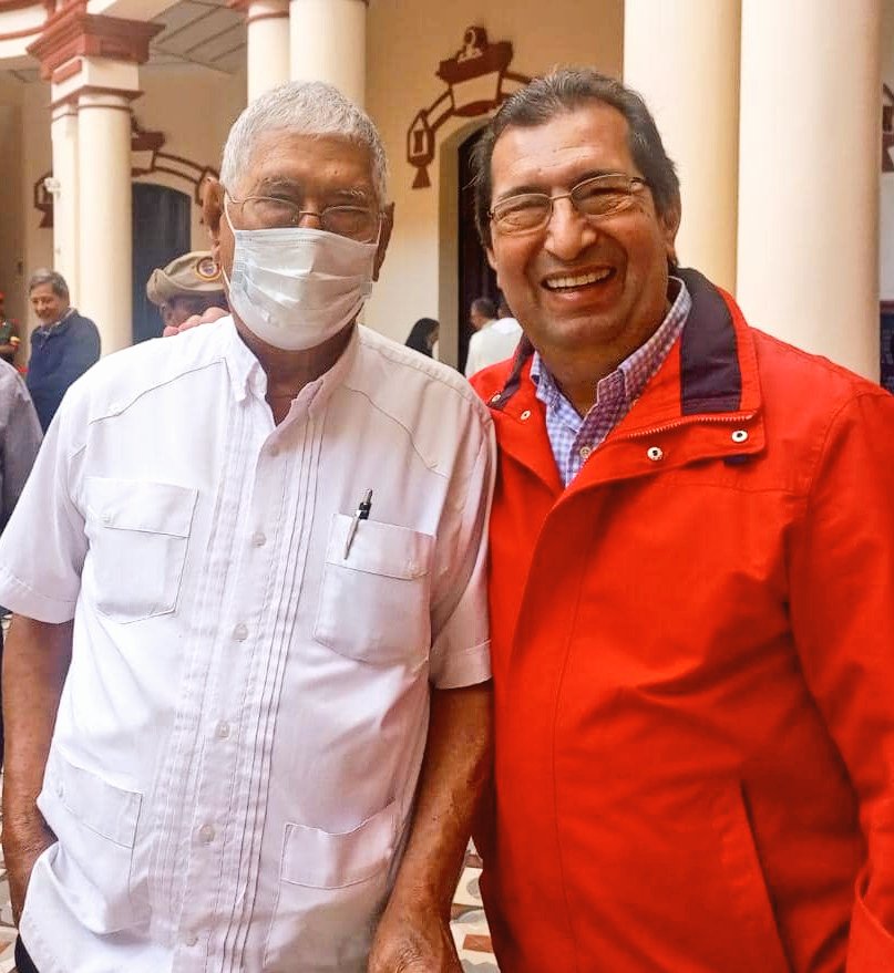 Adan_Coromoto's tweet photo. Desde mi corazón, envío mis respetos y mejores deseos a todos los padres en su día. ¡Felicidades Papá, mi gran maestro y amigo! https://t.co/jgr4QeCyrv