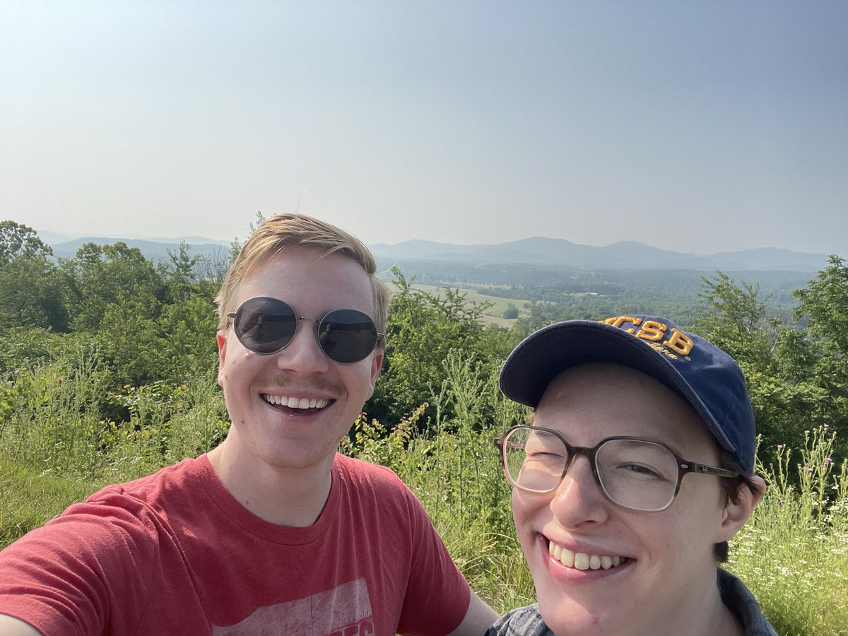 inhispocketses's tweet image. Vacation moment