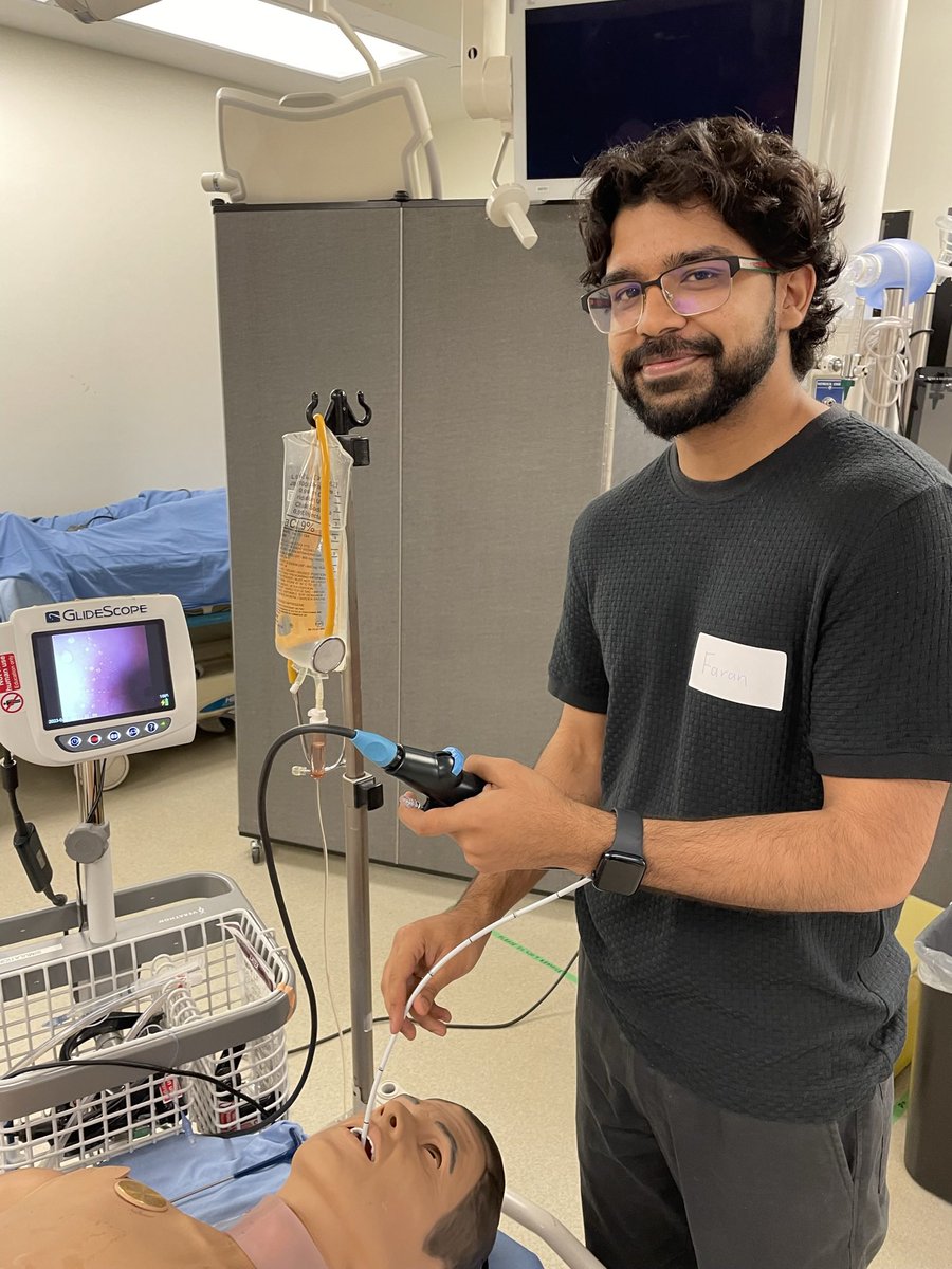 Thrilled to share my time with the innovative SEAD program at #UofT! Through lively exchanges and immersive workshops, I've gained great insights into the balance of work and life in surgery. Here's to exploration, discovery, &amp; suturing our paths towards the future of healthcare!