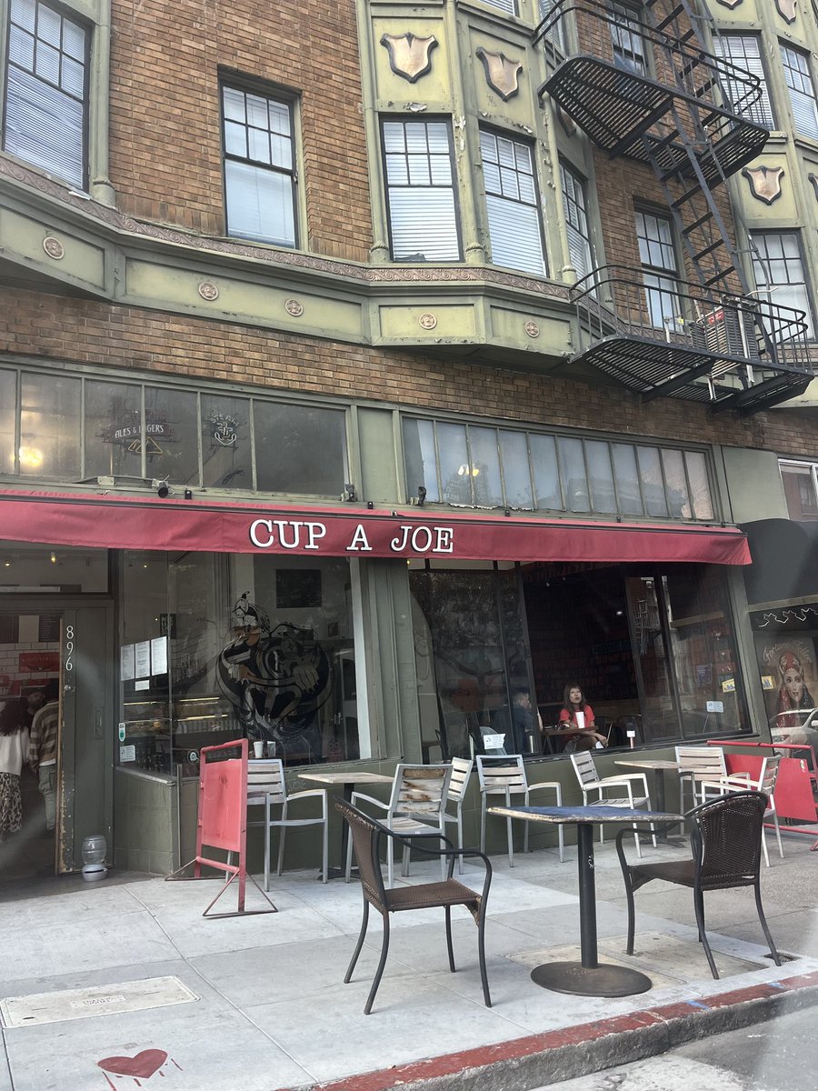 Joseph Urban tweet media