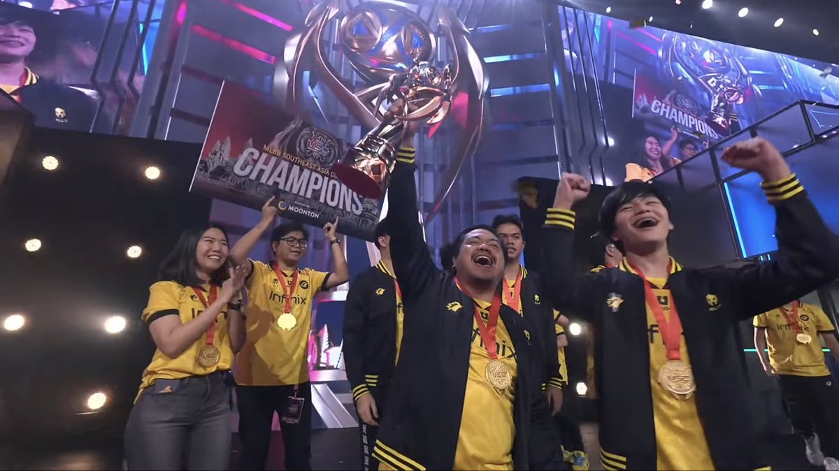 auristeelaa's tweet image. bangga banget sama onic asli 😭💛 #MSC2023