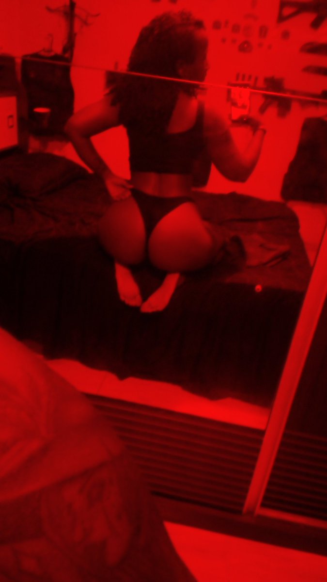 Linocaah's tweet image. Biscoitei 🍪#red #FelizDomingo