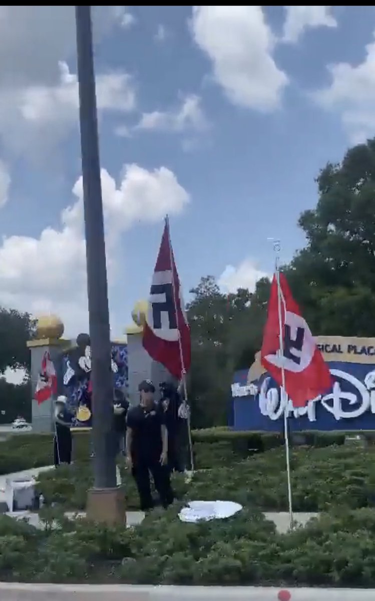 @nytimes Florida flies Nazi flags outside Disney World while Delaware does not. That’s a stark contrast too.