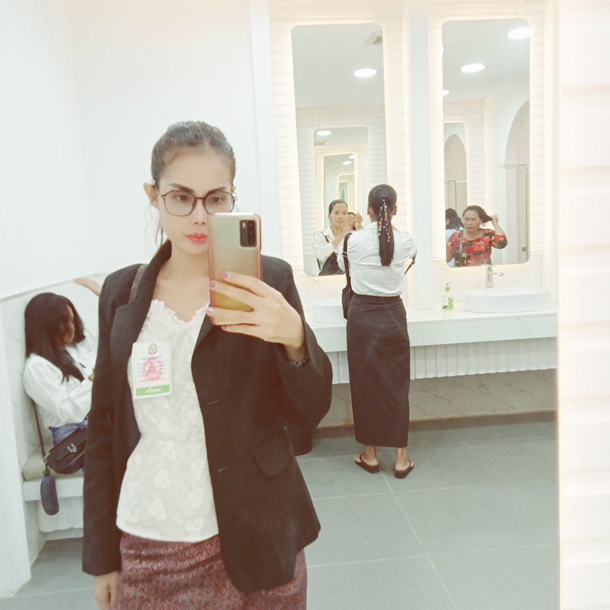 Pinkket01 tweet picture