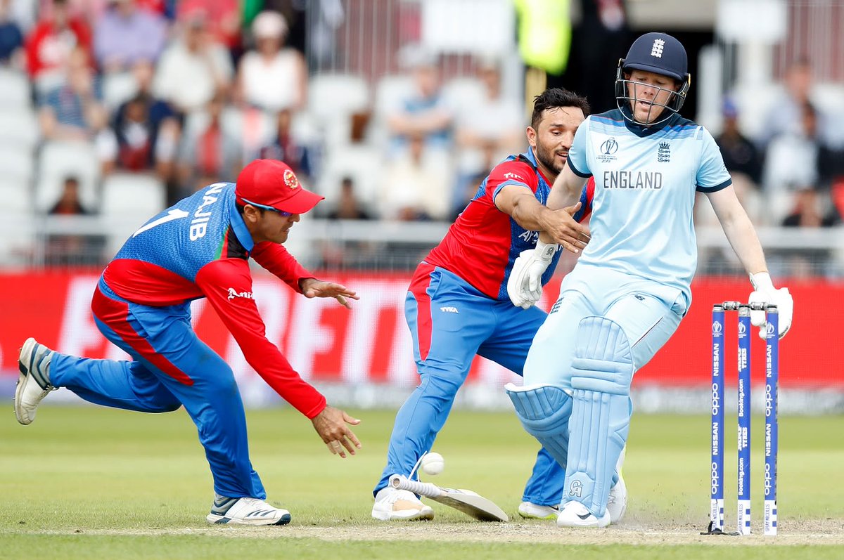 MALIKhunyar__'s tweet image. On this day in 2019, Eoin Morgan smashed a record-breaking 17 sixes in an ODI innings and England defeated Afghanistan by 150 runs.

BRAVO TO AFGHANISTAN WORLD CLASS SPINNERS ESPECIALLY 20ys Old RASHID KHAN  100 ON just 54 Balls.👏💪🇦🇫

#WorldCup2019 #FathersDay #Ashes23 #Cricket