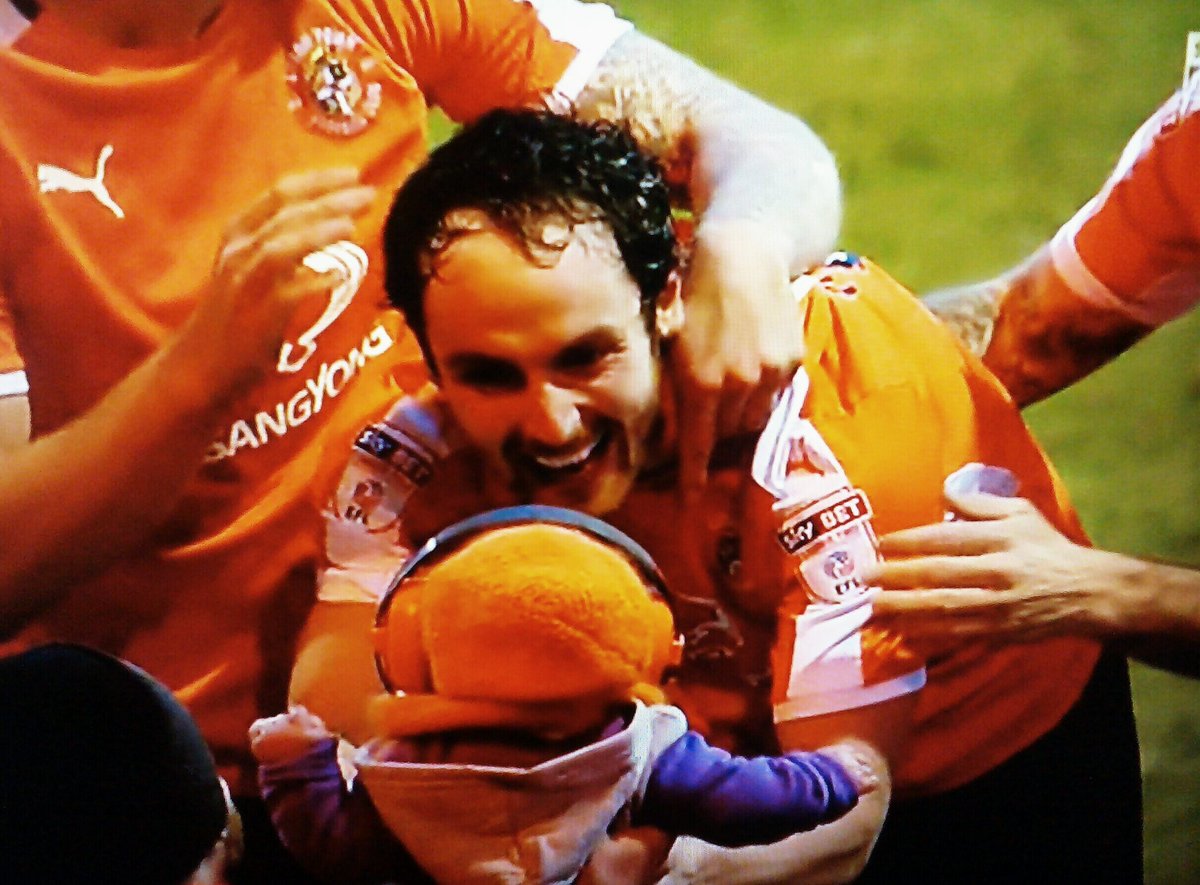 On March 24, 2018, @LutonTown beat Barnet 2-0 in a game shown live on Sky. Here's the image that Hatters fans will always remember from that game.