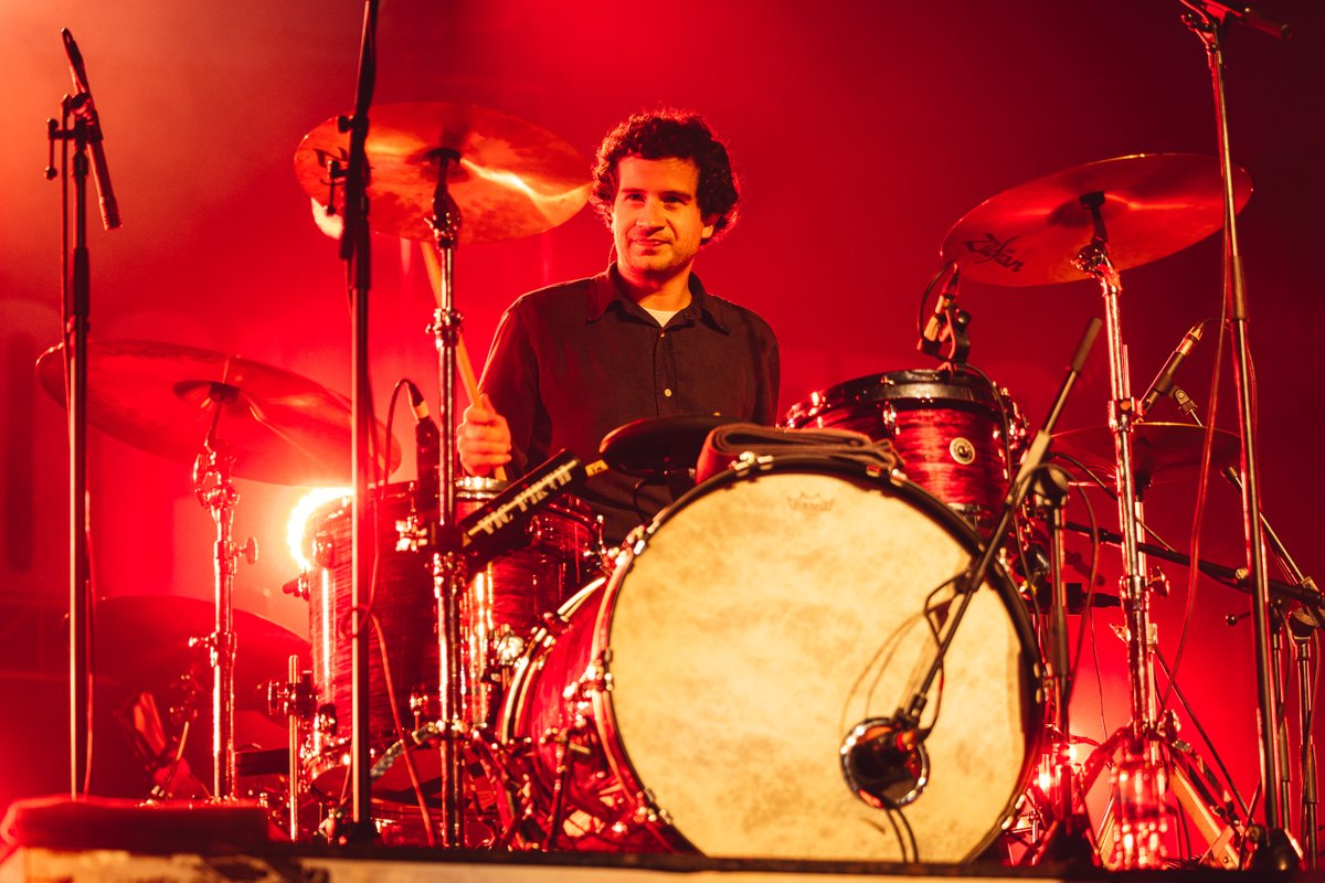 theradavies's tweet photo. Wow @HHawkOfficial, the quintessential frontman! Incredibly energetic set supporting The Proclaimers in the big top on Leith Links πΈ π€ π₯ πͺ
#hamishhawk #leithlinks #edinburgh #leith #photography #music #gig #livemusic #musicphotography #gigphotography #scotland https://t.co/RjRNik8XuE