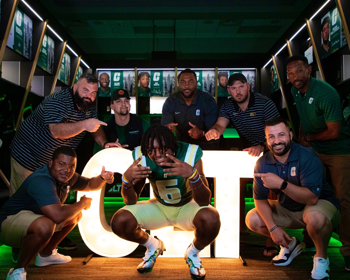 Committed.🤍💚 
<a href="/CoachRyanOsborn/">Coach Oz</a> <a href="/coachjuwash/">Coach Julian Washington Ed.S</a> <a href="/JacksonBlock17/">Jackson Block</a> <a href="/BiffPoggi/">Biff poggi</a> <a href="/CharlotteFTBL/">Charlotte Football</a> <a href="/unccharlotte/">UNC Charlotte</a>