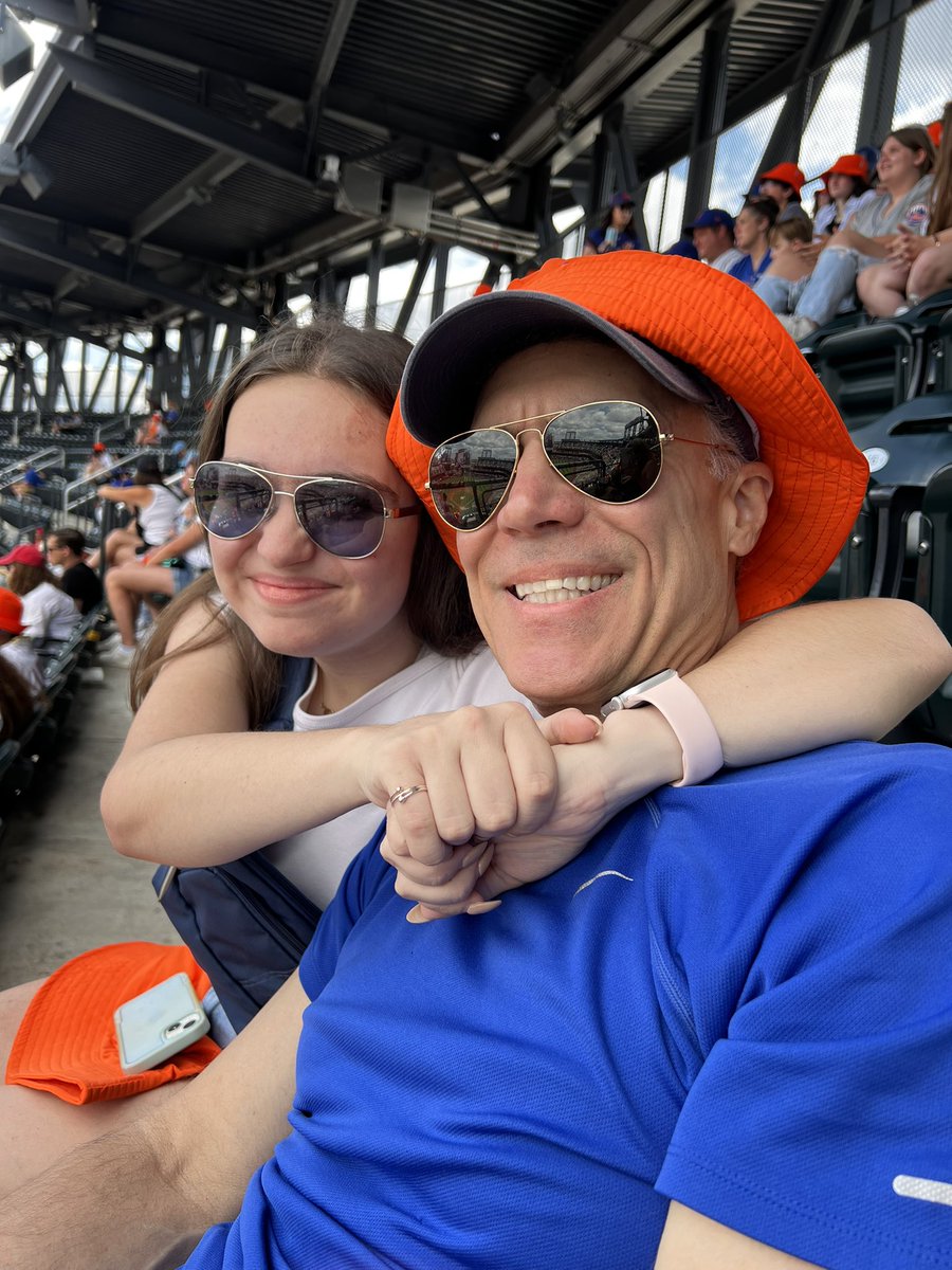 #MetsTwitter #metspregame #
❤️ today…first Mets game ever!