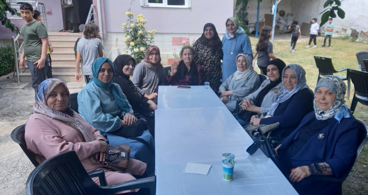 AK Kadın Polatlı (@polatliakkadin) on Twitter photo Yönetim kurulu üyemiz Arkadaşımız Şerife Ceylan in Annesi için verdiği mevlid programına katılım sağladık
<a href="/aysekesir/">Ayşe Keşir 🇹🇷🇹🇷🇹🇷</a> <a href="/hatice_cakmak/">Hatice Nur Çakmak</a> Yönetim kurulu üyemiz Arkadaşımız Şerife Ceylan in Annesi için verdiği mevlid programına katılım sağladık
<a href="/aysekesir/">Ayşe Keşir 🇹🇷🇹🇷🇹🇷</a> <a href="/hatice_cakmak/">Hatice Nur Çakmak</a>