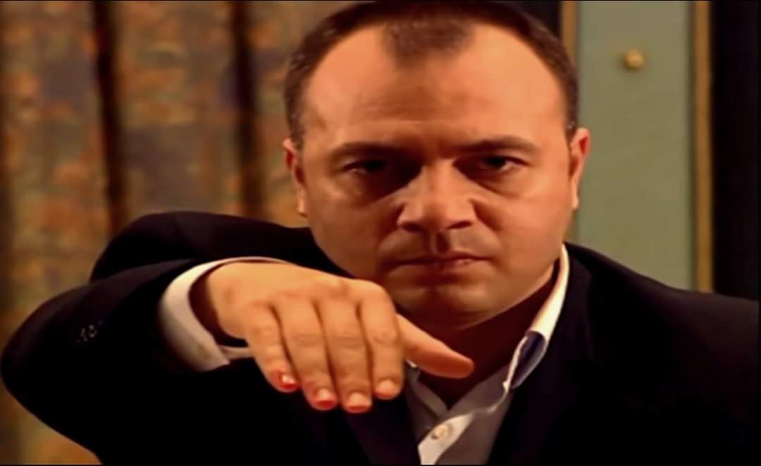 Babalara el öptürürdü. Ağababasıydı alemin.