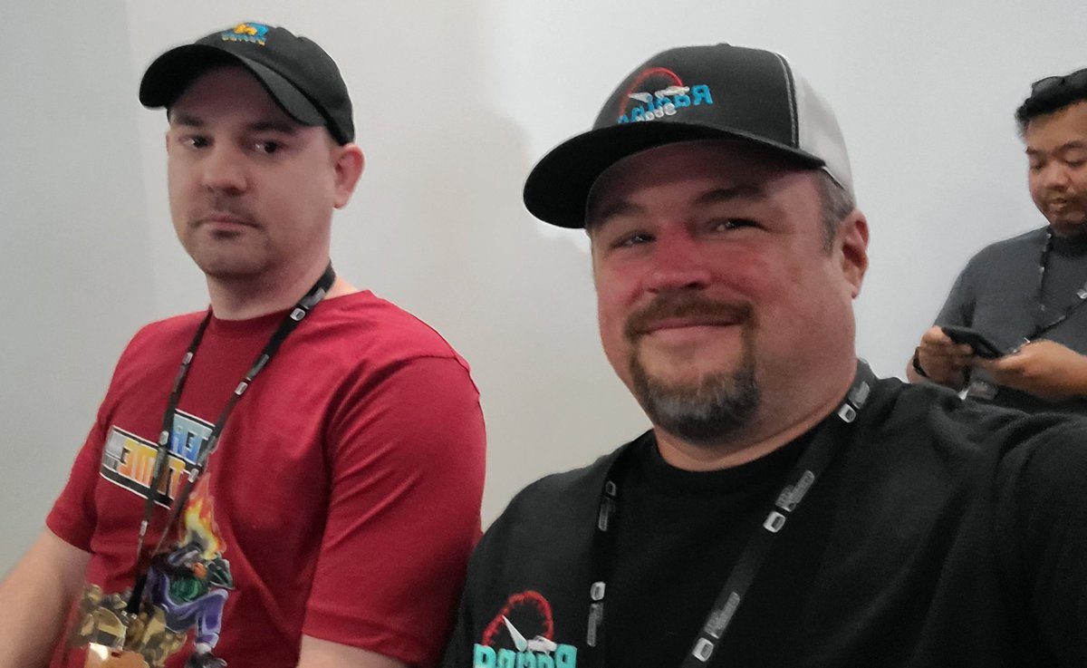 RacingStangger's tweet photo. Went to kc for the Midwest fest and got to meet a bunch of people. Many acted like we been friends all out life's. I only got a few pics, sorry I failed. @CroweFam_ @CroweGamingg @fraggedurmaker @OMGaming_SPEC @Homegrown1423gm https://t.co/WcULPTiJQK