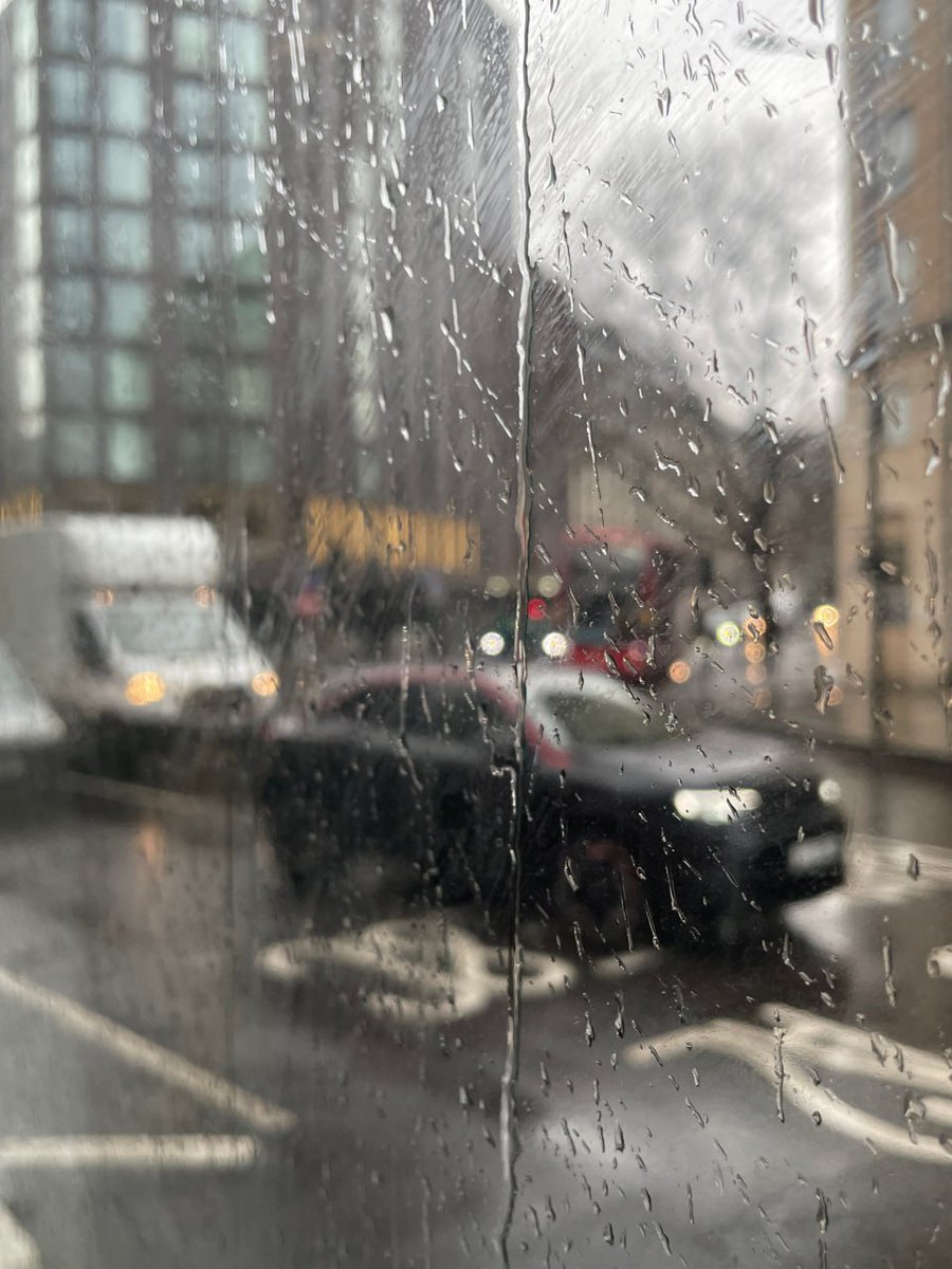 anjpanday's tweet photo. The weather is bad today😔 https://t.co/vSXkIVE3cd