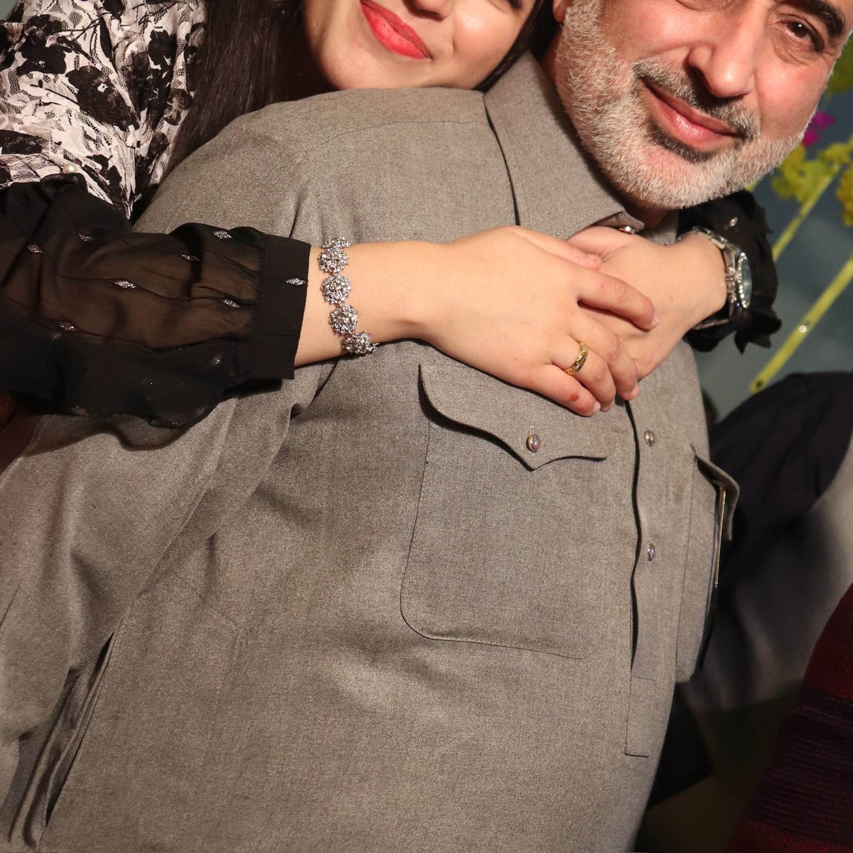 somialone19's tweet photo. Happy Father's Day Dad♥️
I am so lucky to have you as my dad. ...
#fatherdaughter #fatherhood #FathersDay2023 #FatherDay https://t.co/EPIZd03sl9
