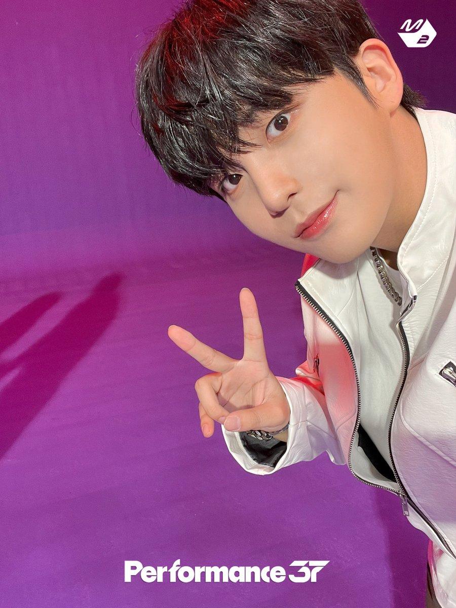 M2MPD's tweet photo. 바운시는 너무 맵고 셀카는 너무 달아요😋
ㄴ당연함. 에이티즈는 맵단맵단이 진리니까.

M2 Exclusive Performance <Performance37>
ATEEZ 'BOUNCY (K-HOT CHILLI PEPPERS)'

▶ https://t.co/H2AjgCyJh9

#Performance37 #ATEEZ #BOUNCY
#에이티즈 @ATEEZofficial https://t.co/h4zfdqUXPl