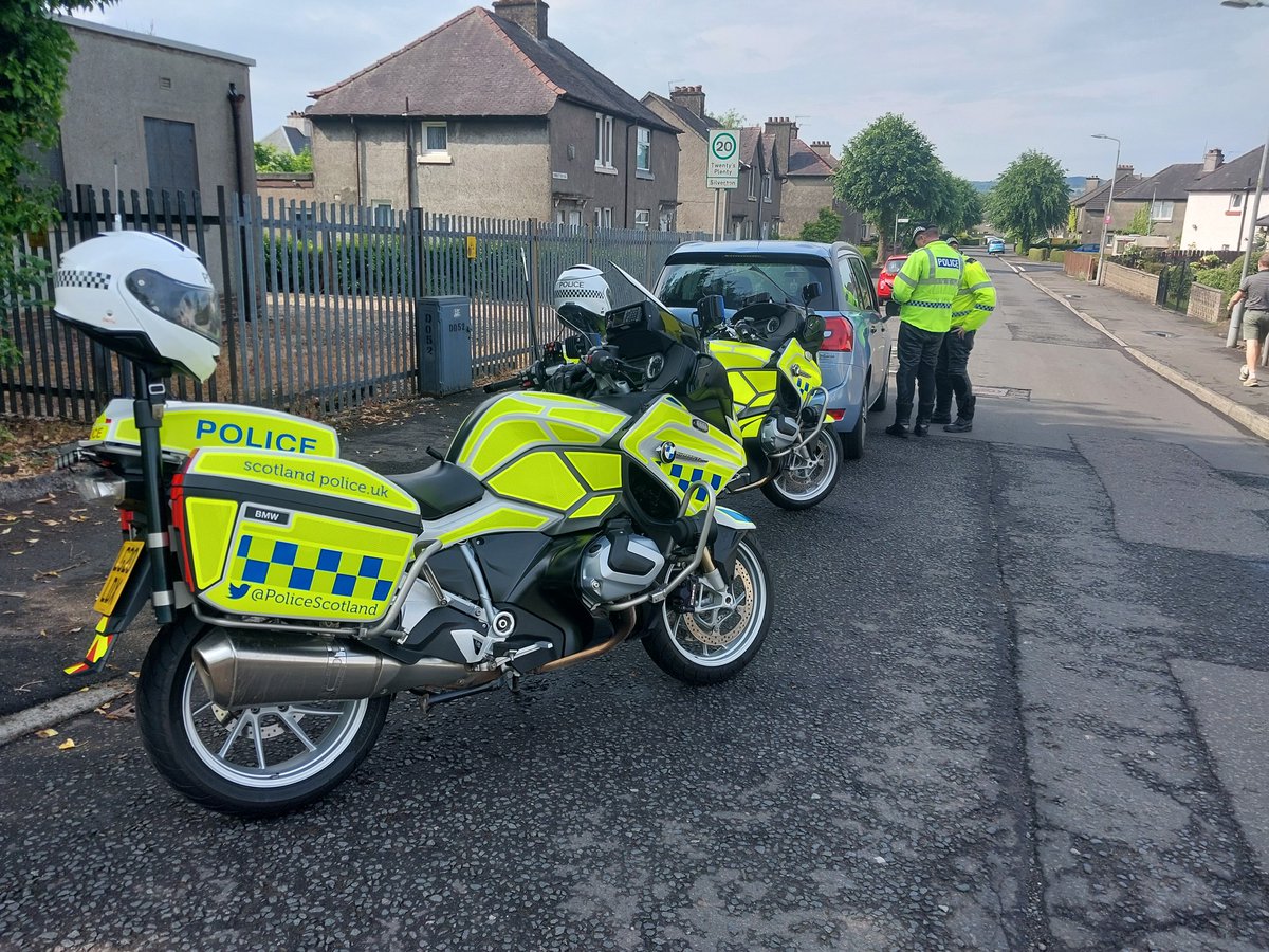 The #NationalMotorcycleUnit stopped this vehicle earlier today in #Dumbarton and the driver was found to be the holder of a provisional licence. He was unsupervised and, as such, should not have been driving. Driver reported.

#DontRiskIt