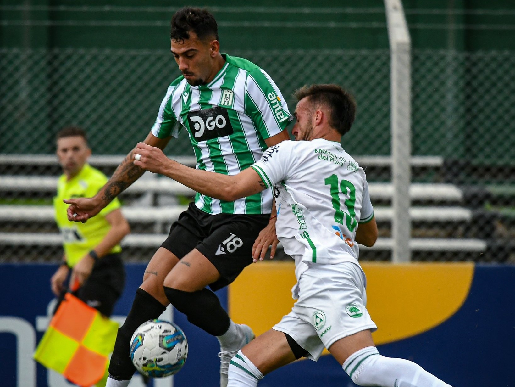 Intermedio: Racing derrotó 4-1 a Plaza Colonia en el Parque Roberto por el  grupo B