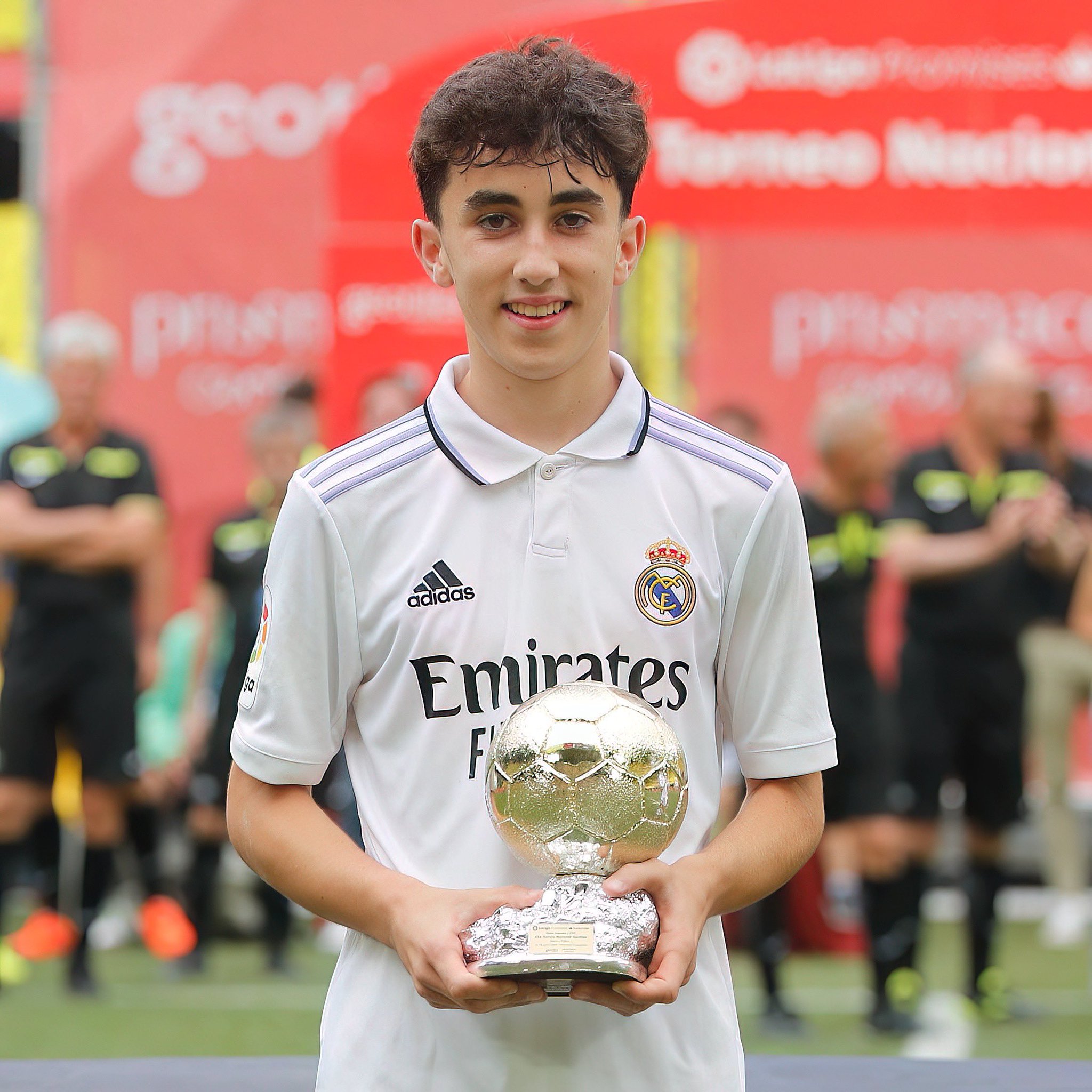 Real Madrid Fabrica on X: "Alberto Ruiz with the Alevín A (U-12...
