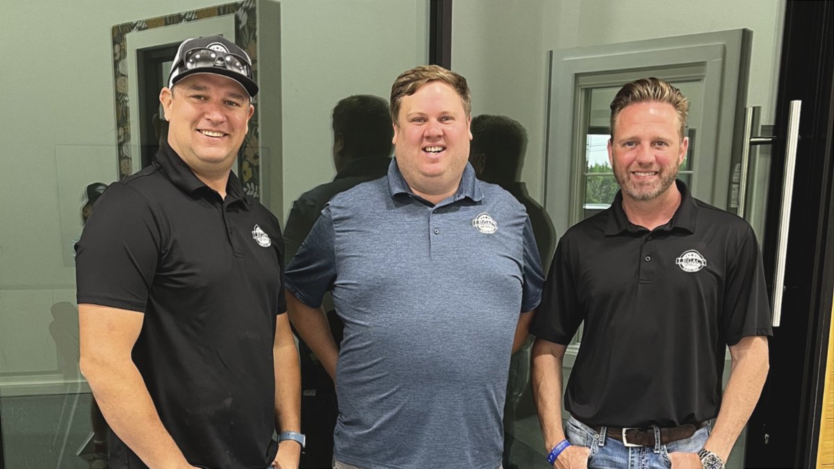 LegacyExtATX's tweet image. Happy Father&apos;s Day from our Legacy dads! ❤️